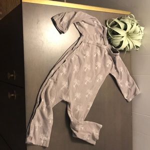 Organic gray cotton long sleeve and pant onesie.